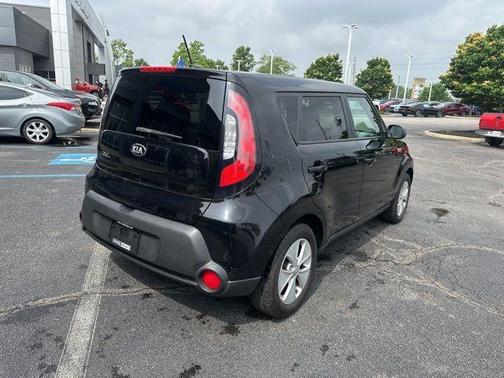 2016 Kia Soul Base