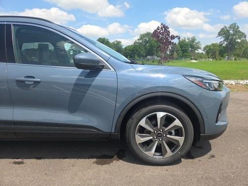 Vapor Blue 2023 Ford Escape Platinum