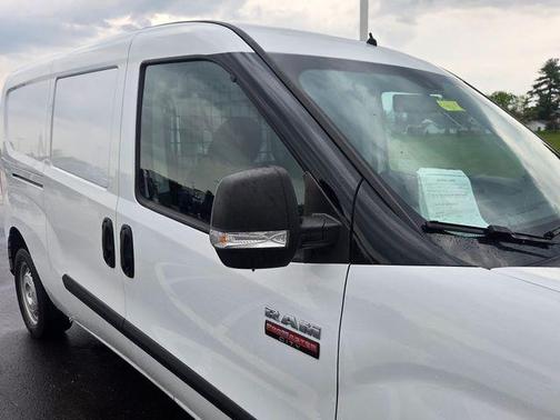 Bright White 2022 RAM ProMaster City Base