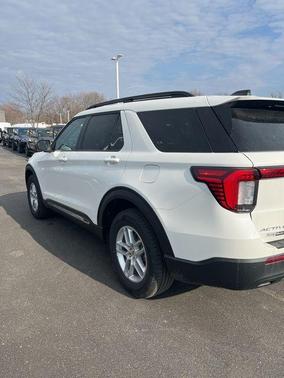 2025 Ford Explorer Active