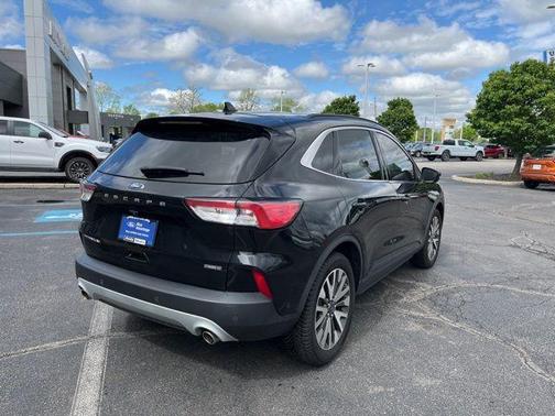 2020 Ford Escape Titanium Hybrid