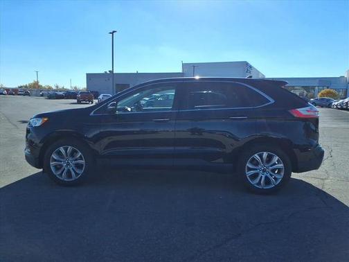 Black 2021 Ford Edge Titanium