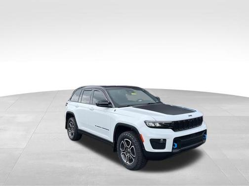 2023 Jeep Grand Cherokee 4xe Trailhawk