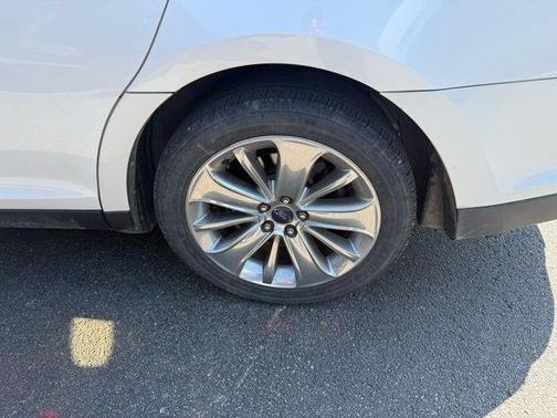 2011 Ford Taurus Limited