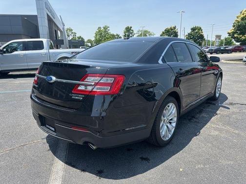2015 Ford Taurus Limited