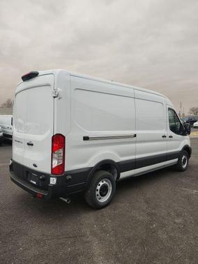 2025 Ford Transit-250 148 WB Medium Roof Cargo