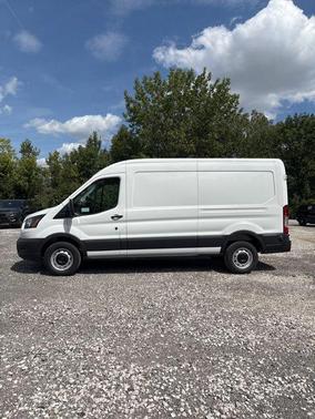 2025 Ford Transit-250 148 WB Medium Roof Cargo
