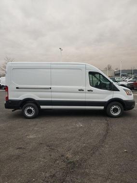 2025 Ford Transit-250 148 WB Medium Roof Cargo