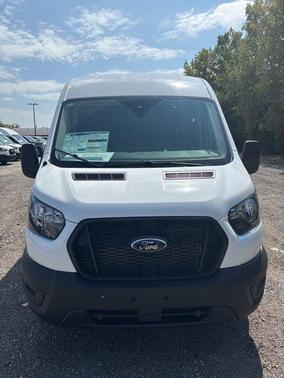 2025 Ford Transit-250 148 WB Medium Roof Cargo