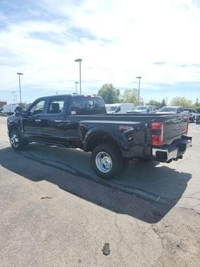 2025 Ford F-350 Lariat Super Duty