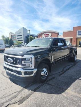2025 Ford F-350 Lariat Super Duty
