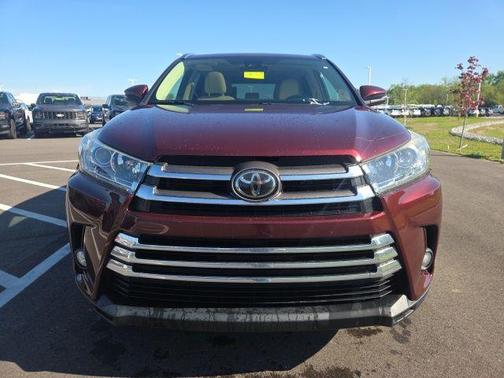 Ooh La La Rouge Mica 2018 Toyota Highlander Limited