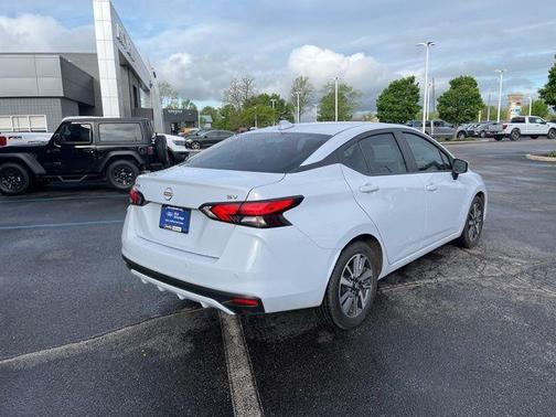 2023 Nissan Versa 1.6 SV