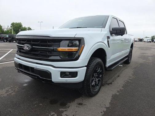 White Metallic 2025 Ford F-150 XLT