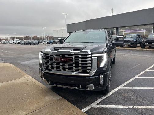 2024 GMC Sierra 2500 Denali