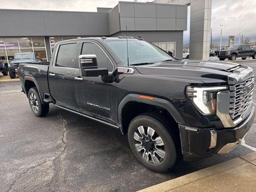 2024 GMC Sierra 2500 Denali