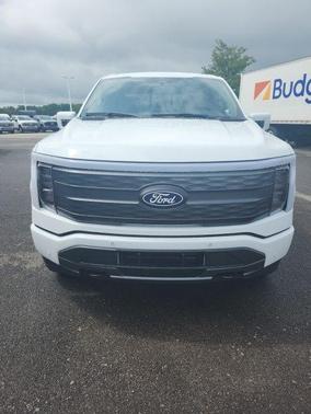 2025 Ford F-150 Lightning LARIAT