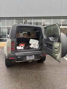 2025 Land Rover Defender P400 X-Dynamic SE