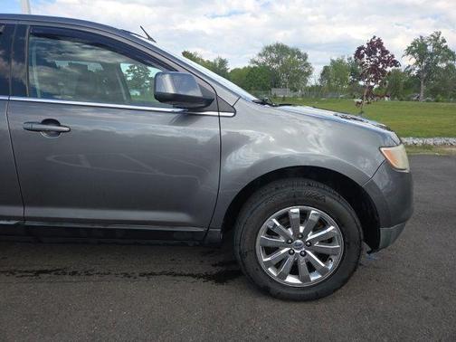 Gray 2009 Ford Edge Limited