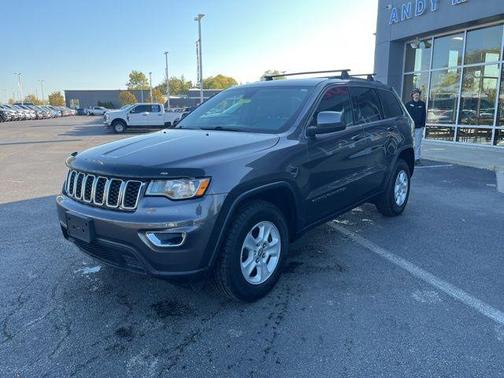 2017 Jeep Grand Cherokee Laredo