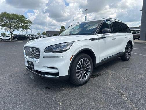 2022 Lincoln Aviator Standard AWD