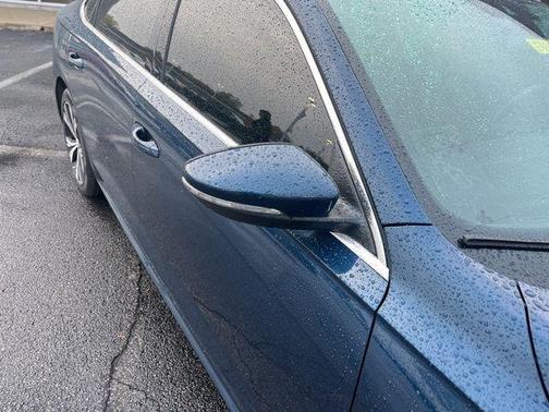 2022 Volkswagen Passat 2.0T SE