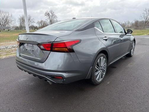 2025 Nissan Altima SL