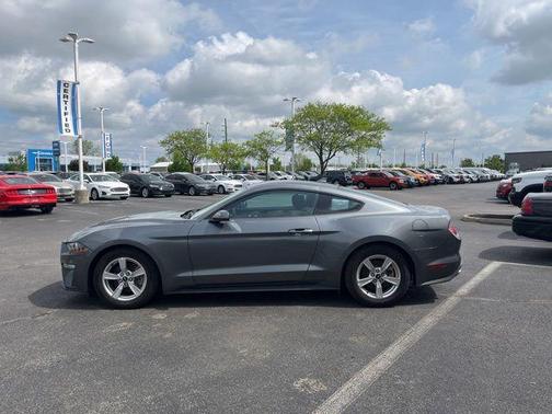2022 Ford Mustang EcoBoost