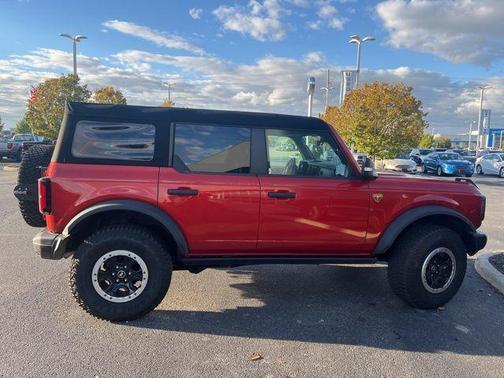 2023 Ford Bronco Badlands