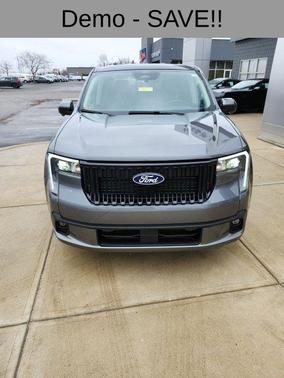 Gray Metallic 2026 Ford Maverick Lobo High