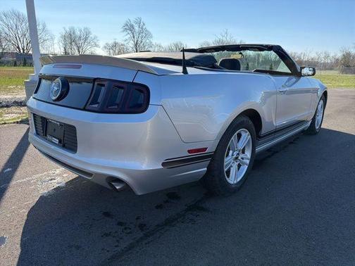 2014 Ford Mustang V6