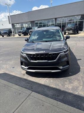 2022 Kia Carnival LXS