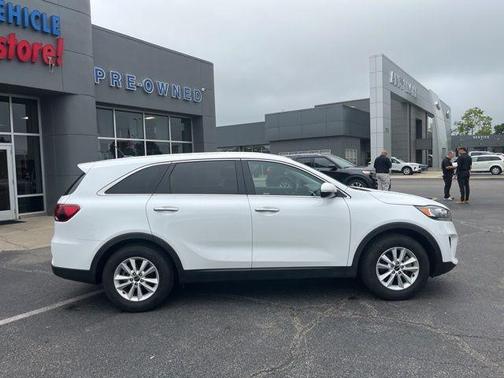 2020 Kia Sorento LX