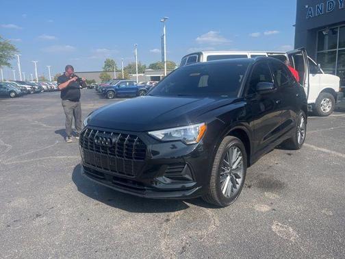 2022 Audi Q3 40 Premium
