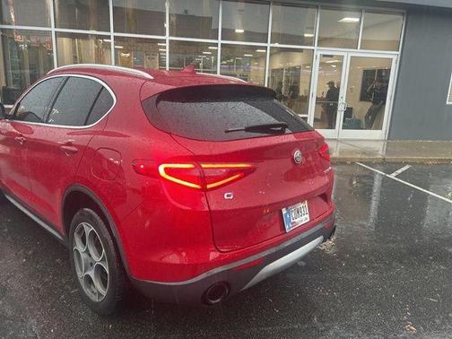 2018 Alfa Romeo Stelvio Base