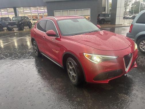 2018 Alfa Romeo Stelvio Base
