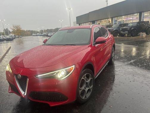 2018 Alfa Romeo Stelvio Base