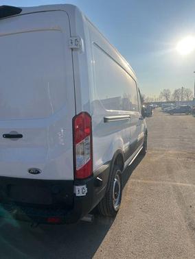 2025 Ford Transit-250 148 WB Medium Roof Cargo