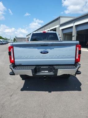 2025 Ford F-350 Lariat Super Duty