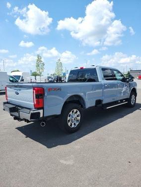 2025 Ford F-350 Lariat Super Duty