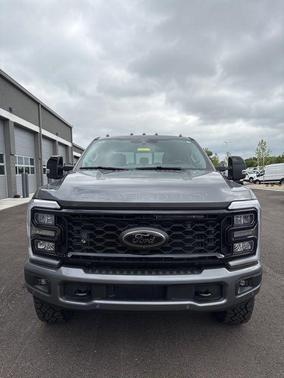 2025 Ford F-350 Lariat Super Duty