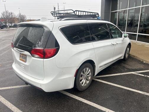 2018 Chrysler Pacifica Touring-L
