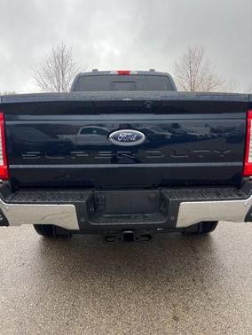 2025 Ford F-350 Lariat Super Duty