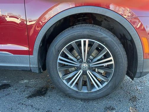 2018 Volkswagen Tiguan 2.0T SEL