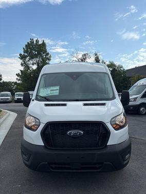 2025 Ford Transit-250 148 WB Medium Roof Cargo