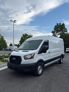 2025 Ford Transit-250 148 WB Medium Roof Cargo