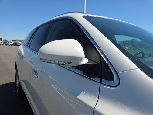 White Diamond Clearcoat 2015 Buick Enclave Leather