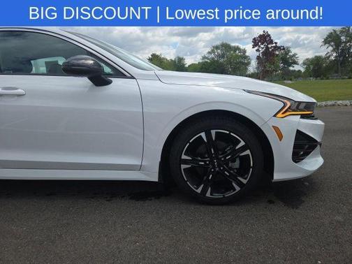 White Pearl 2024 Kia K5 GT-Line