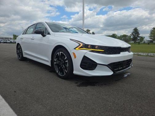 White Pearl 2024 Kia K5 GT-Line