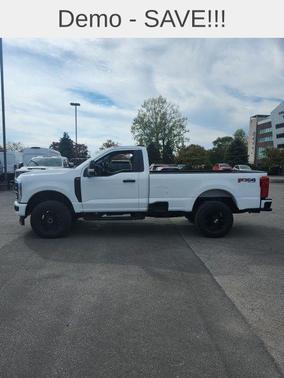 Oxford White 2026 Ford F-350 XL